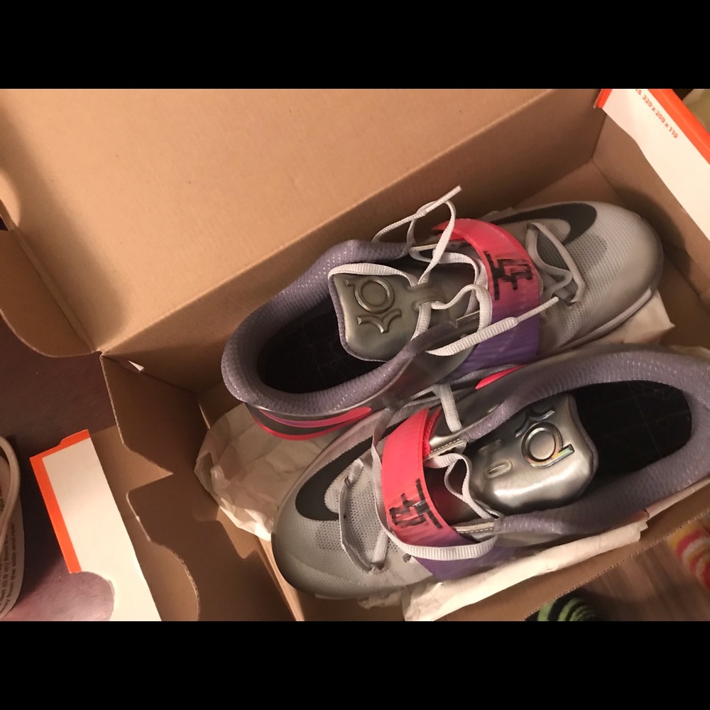 KD’S - Picture 2 of 2